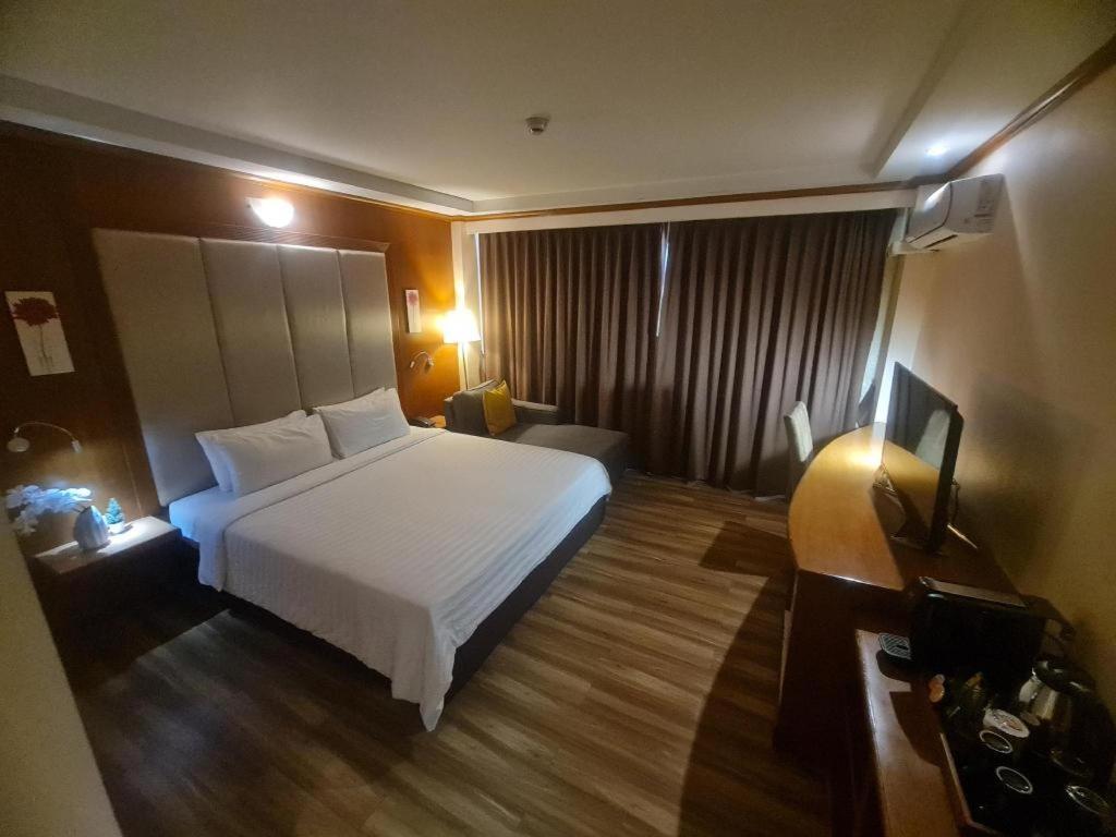 Western Grand Hotel Ratchaburi Ban Bang Kra Zewnętrze zdjęcie