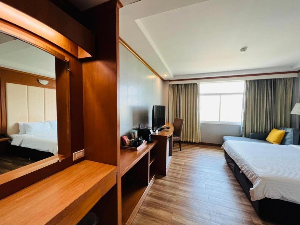 Western Grand Hotel Ratchaburi Ban Bang Kra Zewnętrze zdjęcie